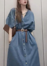 Vestido largo de mezclilla con cuello en V azul único, botones y fajas de patchwork, manga corta